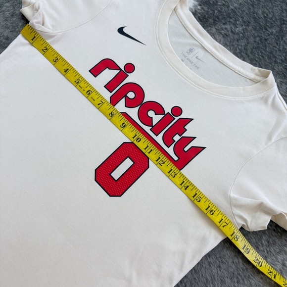 Portland Trail Blazers Damian Lillard T-shirt - Picture 10 of 10